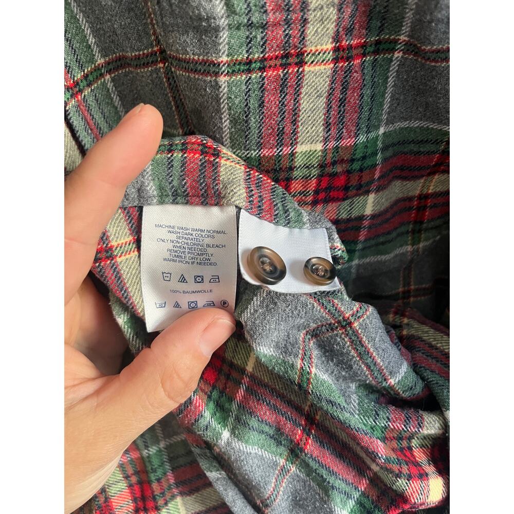 Lands End flannel red, green , black yellow size large - Picture 4 of 6